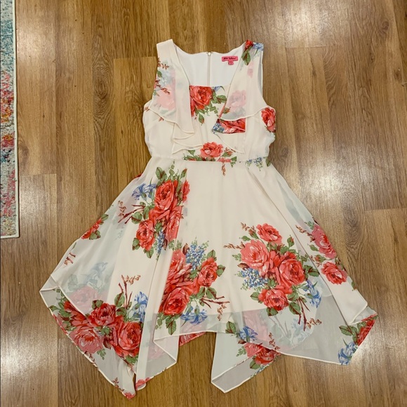 Betsey Johnson floral handkerchief dress - Picture 3 of 6